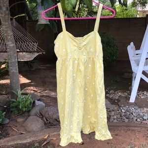 Girls yellow dress